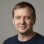Клиент Дмитрий Козлов после строительства кирпичного дома в Подмосковье от компании Блиц Строй База